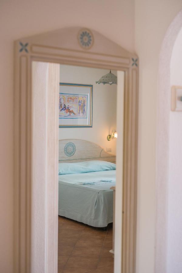 Le Residenze Del Golfo Di Orosei Aparthotel Bagian luar foto