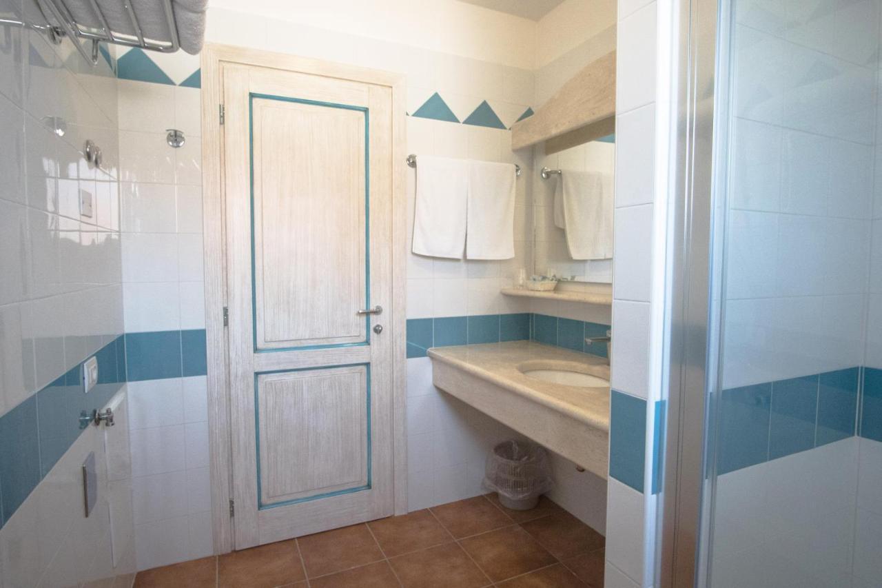 Le Residenze Del Golfo Di Orosei Aparthotel Bagian luar foto