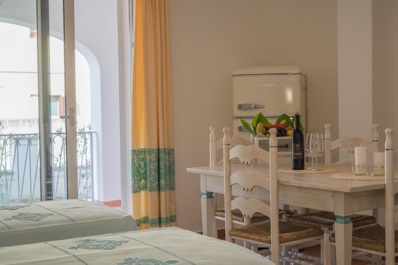Le Residenze Del Golfo Di Orosei Aparthotel Bagian luar foto